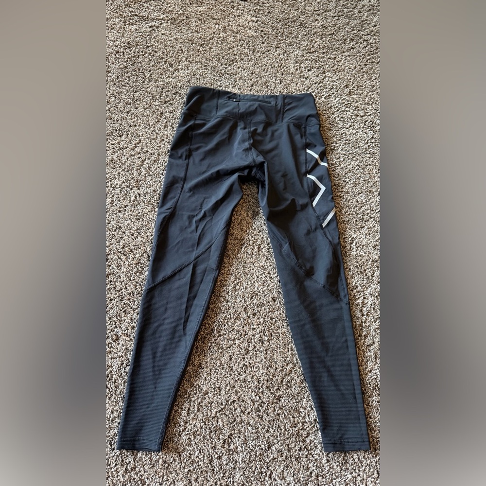 2XU Ignition Shield Black Compression Tights- siz… - image 9